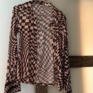 sheer, fitted, checkered button up